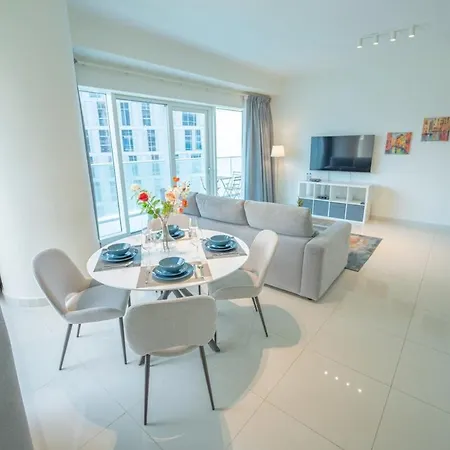 Aws Holiday Homes - Unique Views At Damac Heights Dubai Exterior photo