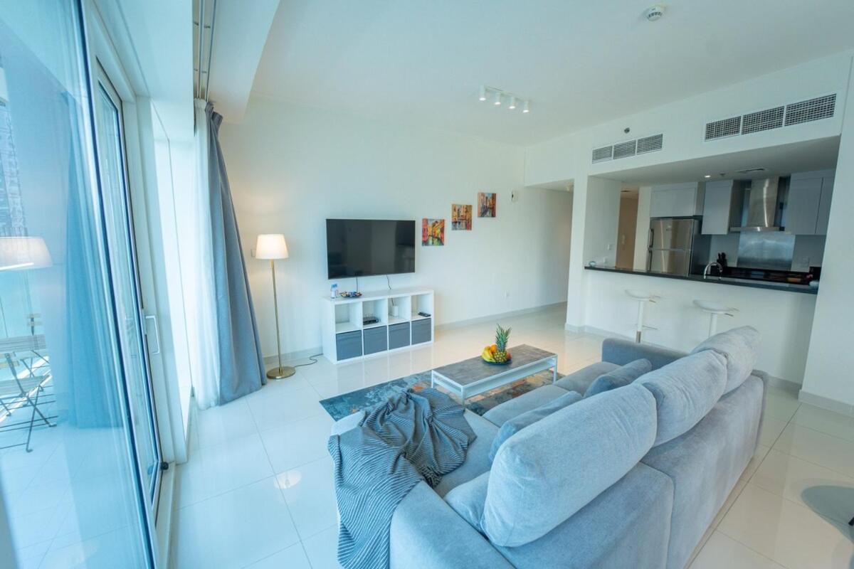 Aws Homes - Unique Views At Damac Heights * Dubai