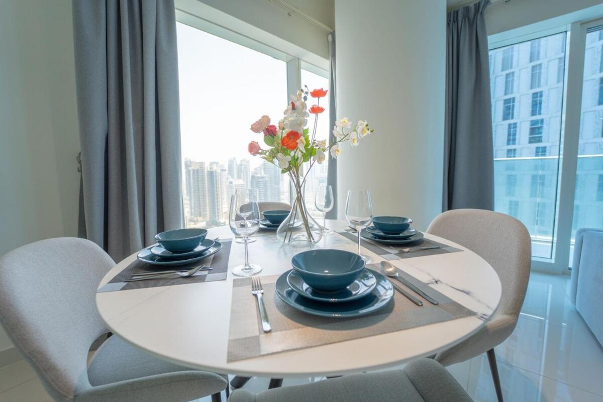 Aws Homes - Unique Views At Damac Heights Apartment *