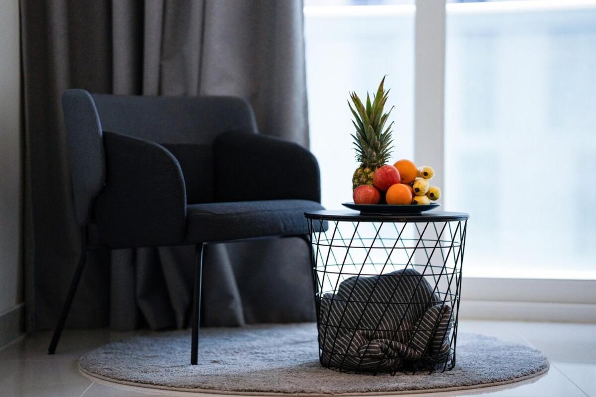 Apartment Aws Homes - Unique Views At Damac Heights *
